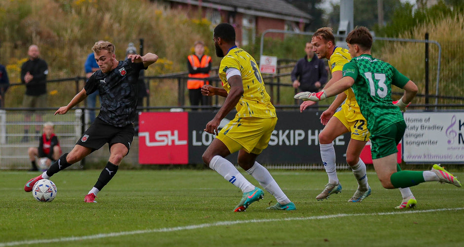 Magpies fall to narrow defeat against Rochdale