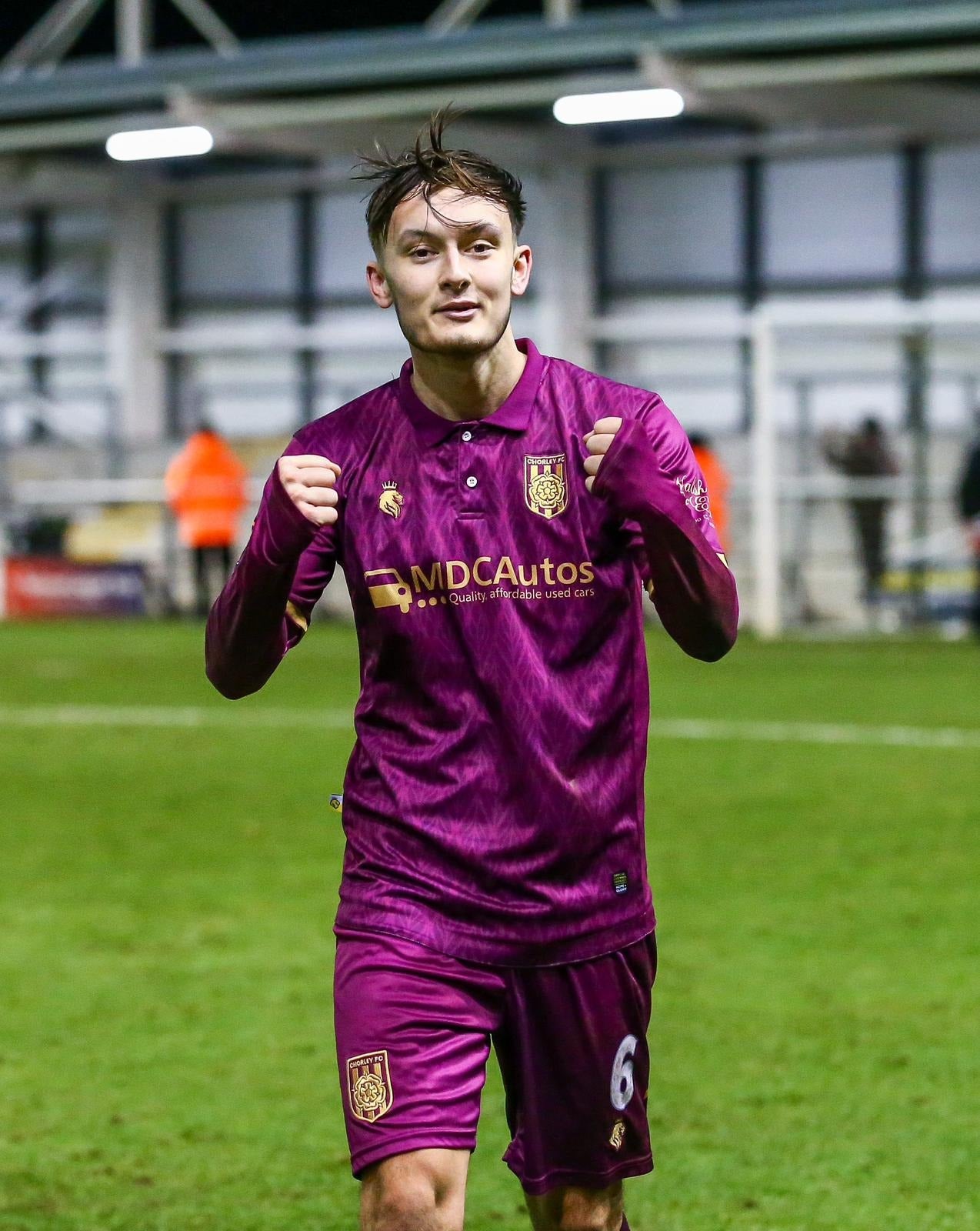 Joe Nolan signs new deal