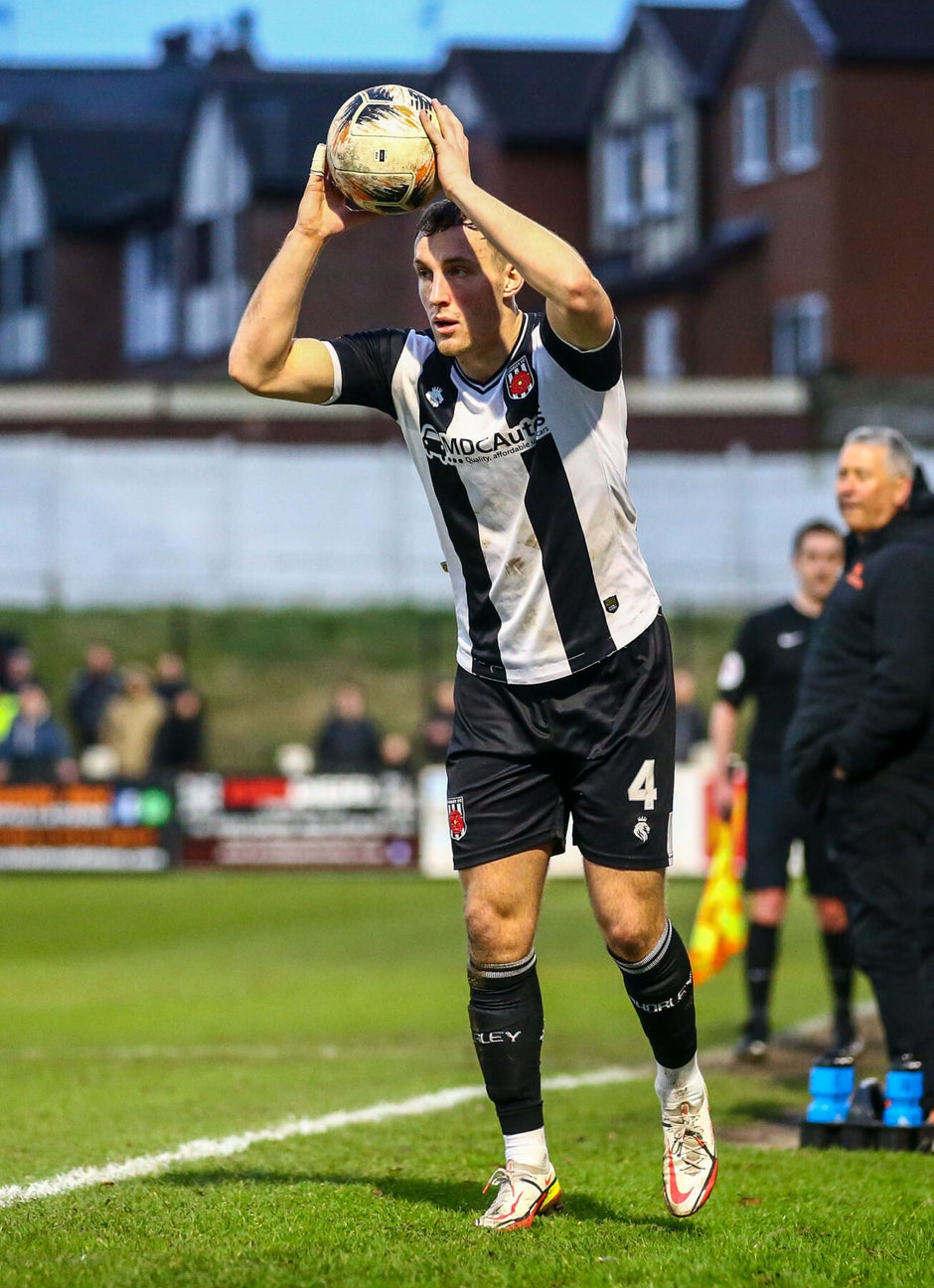Wilson signs contract extension